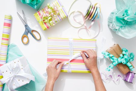 GIFTS & CRAFTS